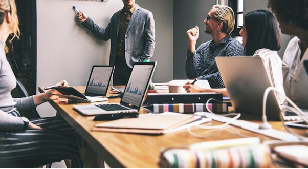 O employer branding tem se tornado fundamental para atrair candidatos, especialmente em startups.